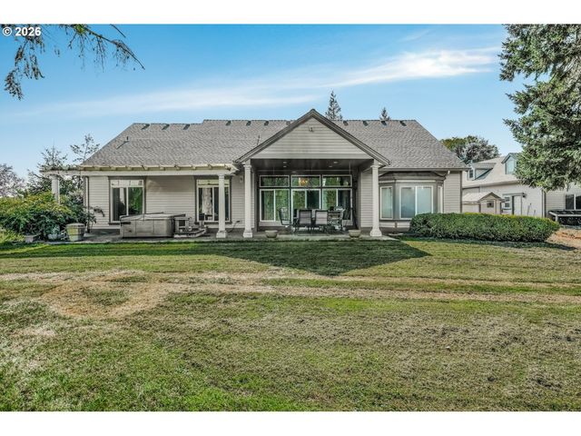 30683 S HIGHWAY 213, Molalla, OR 97038