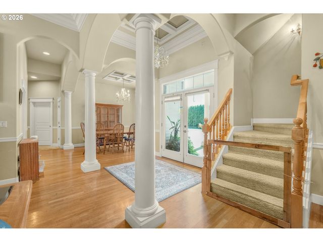 30683 S HIGHWAY 213, Molalla, OR 97038