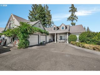 30683 S HIGHWAY 213, Molalla, OR 97038