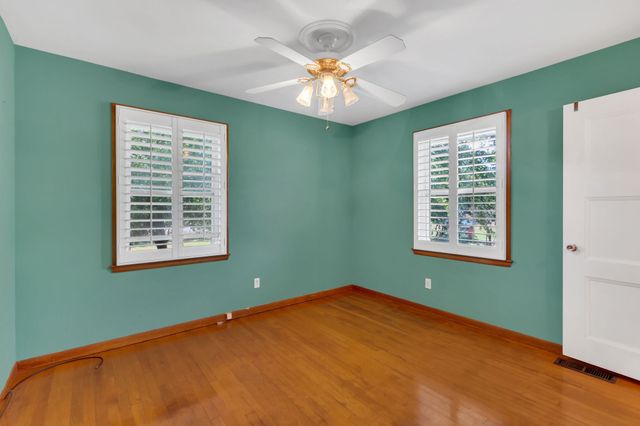 208 Apache Trl, Columbia, TN 38401