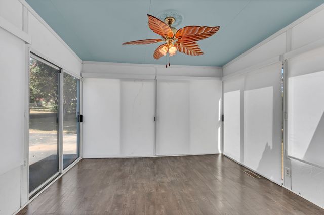 208 Apache Trl, Columbia, TN 38401