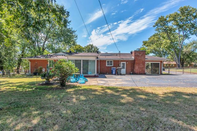 208 Apache Trl, Columbia, TN 38401