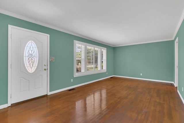 208 Apache Trl, Columbia, TN 38401