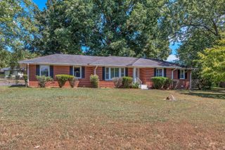 208 Apache Trl, Columbia, TN 38401