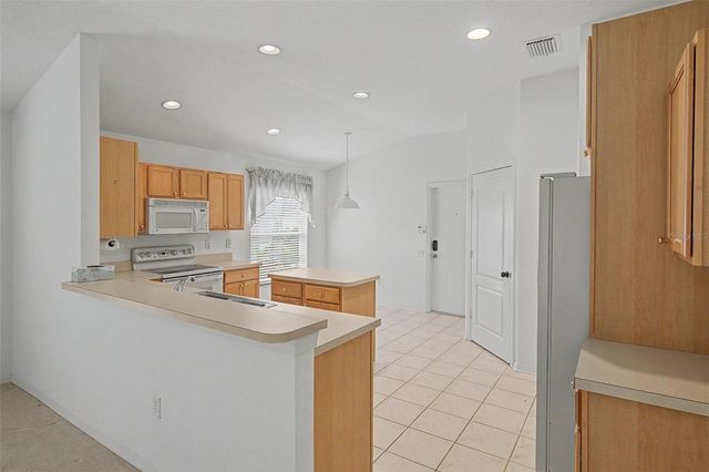 5526 GALLANT FOX COURT, Wesley Chapel, FL 33544