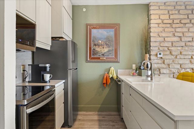 401 E Pearl Street 2105, Granbury, TX 76048
