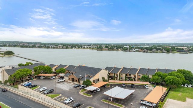401 E Pearl Street 2105, Granbury, TX 76048