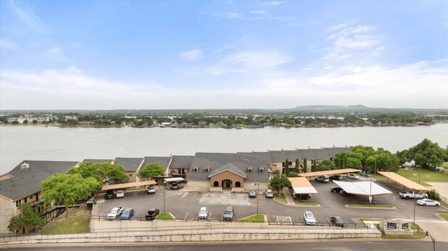 401 E Pearl Street 2105, Granbury, TX 76048
