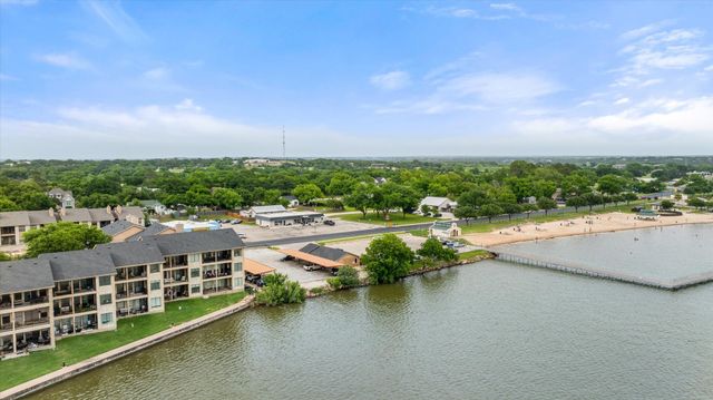 401 E Pearl Street 2105, Granbury, TX 76048