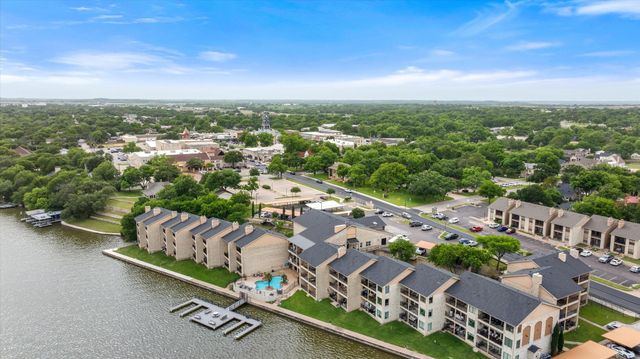401 E Pearl Street 2105, Granbury, TX 76048
