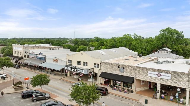 401 E Pearl Street 2105, Granbury, TX 76048