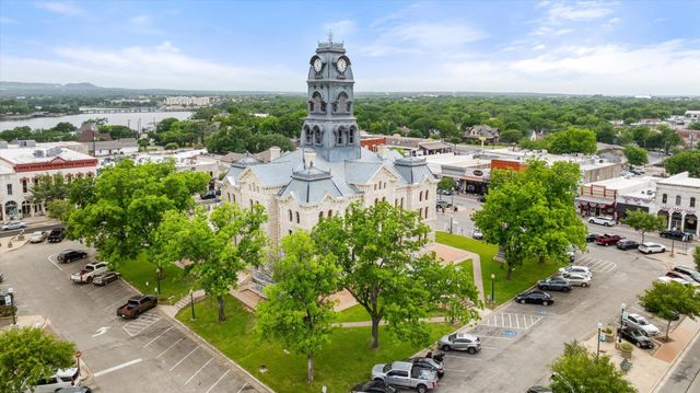 401 E Pearl Street 2105, Granbury, TX 76048