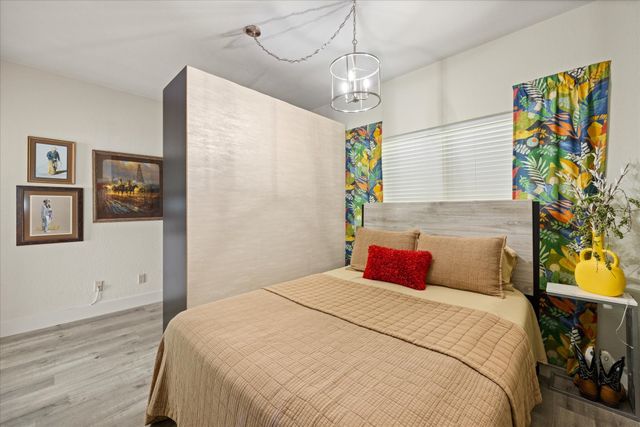 401 E Pearl Street 2105, Granbury, TX 76048