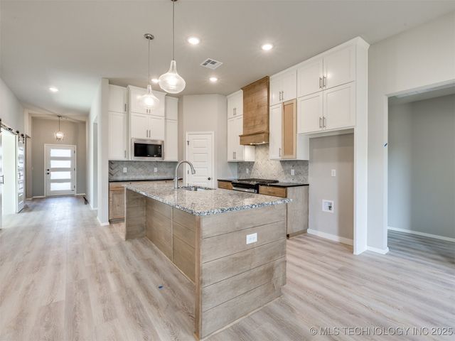 13402 E 124th Street North, Collinsville, OK 74021