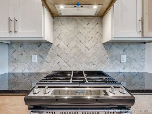 13402 E 124th Street North, Collinsville, OK 74021