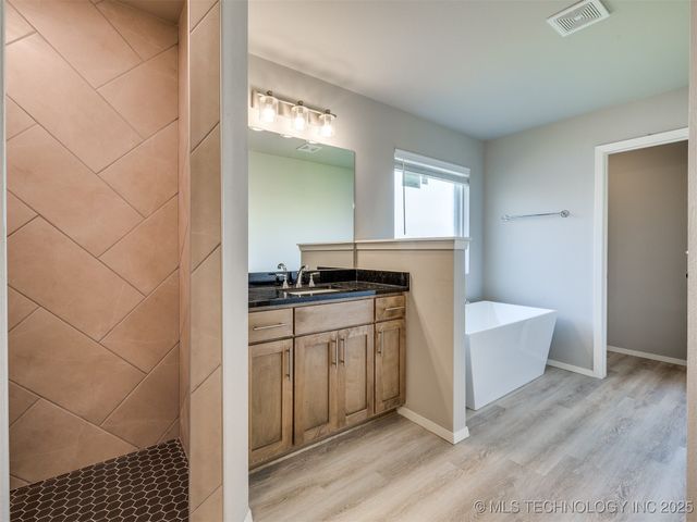 13402 E 124th Street North, Collinsville, OK 74021