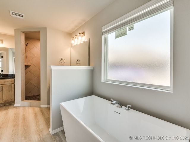 13402 E 124th Street North, Collinsville, OK 74021