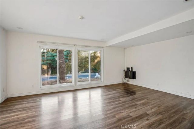 12384 Woodley Avenue, Granada Hills, CA 91344