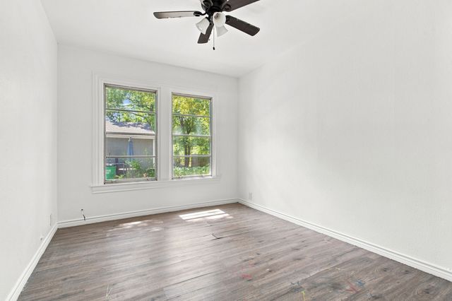 1031 Ritchey Street, Gainesville, TX 76240