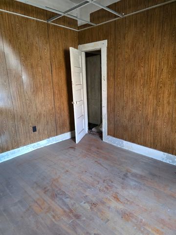 16 South Main Street, Randolph, VT 05060