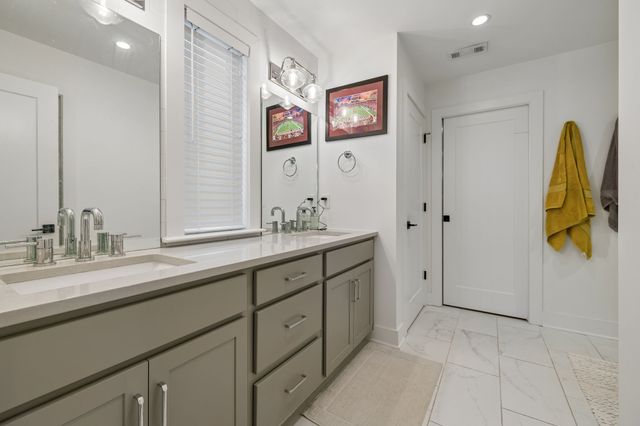 1822B 16th Ave, N, Nashville, TN 37208