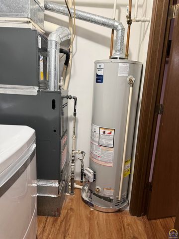 3019 SW Maupin LN, Topeka, KS 66614