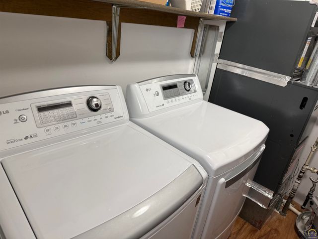 3019 SW Maupin LN, Topeka, KS 66614