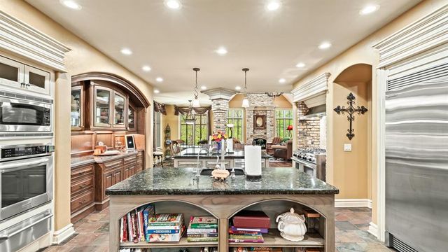 1645 Saratoga Way, Edmond, OK 73003