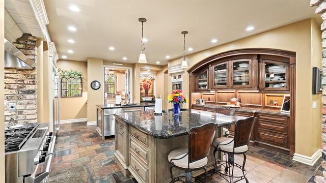 1645 Saratoga Way, Edmond, OK 73003