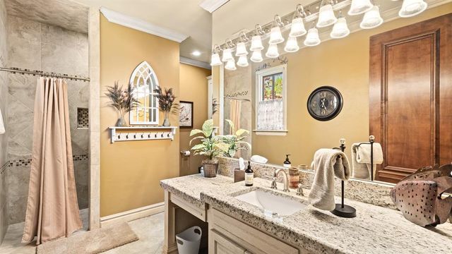 1645 Saratoga Way, Edmond, OK 73003