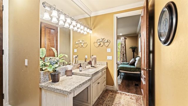 1645 Saratoga Way, Edmond, OK 73003