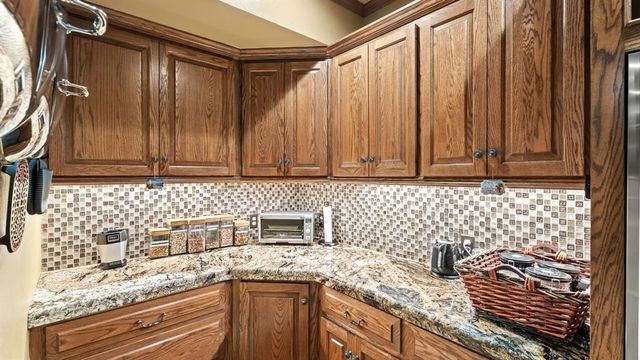 1645 Saratoga Way, Edmond, OK 73003
