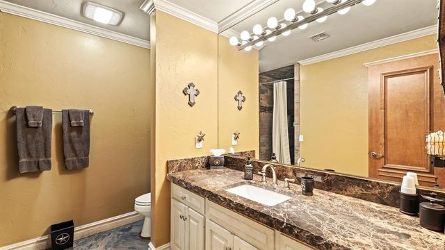 1645 Saratoga Way, Edmond, OK 73003