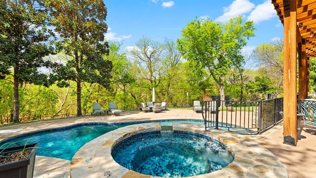 1645 Saratoga Way, Edmond, OK 73003