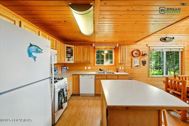 38916 Ian Circle, Sterling, AK 99672