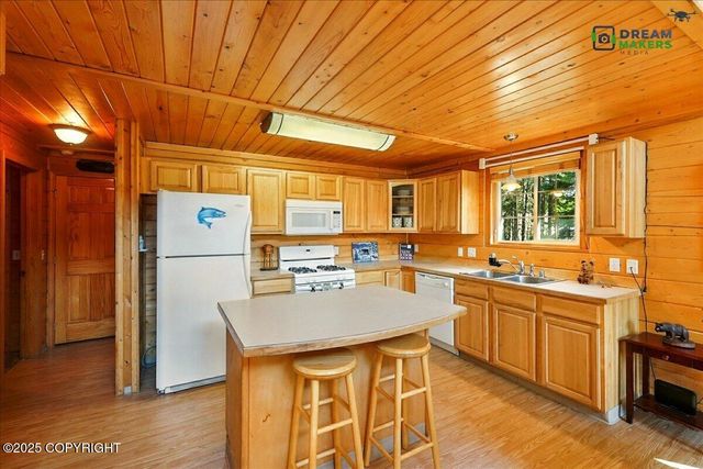 38916 Ian Circle, Sterling, AK 99672