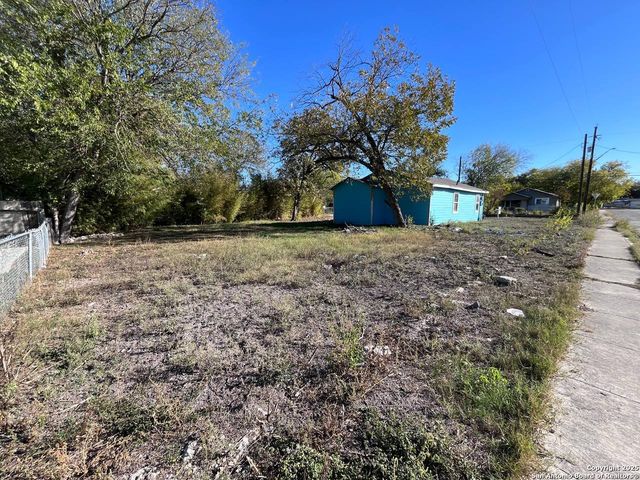 139 HUMBOLDT ST, San Antonio, TX 78211