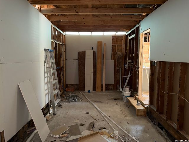139 HUMBOLDT ST, San Antonio, TX 78211