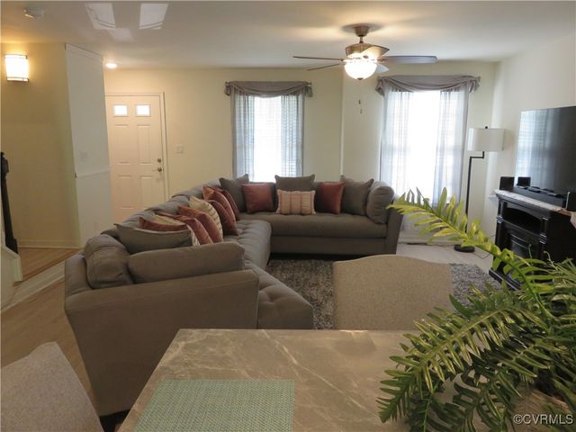 1632 Chestnut Park Ln, Richmond, VA 23222