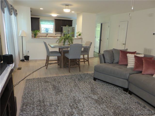1632 Chestnut Park Ln, Richmond, VA 23222