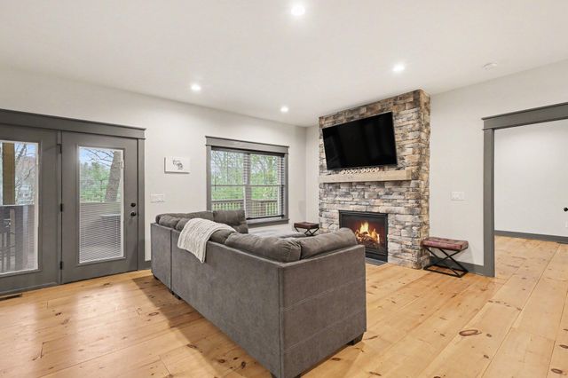6274 Longbridge Road, Pentwater, MI 49449