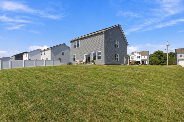 624 Emerson Ln, Westmoreland, TN 37186