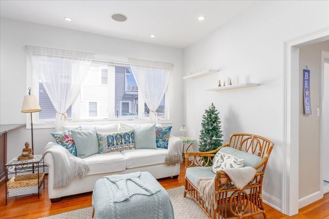 25 Winthrop Shore Drive 1, Winthrop, MA 02152