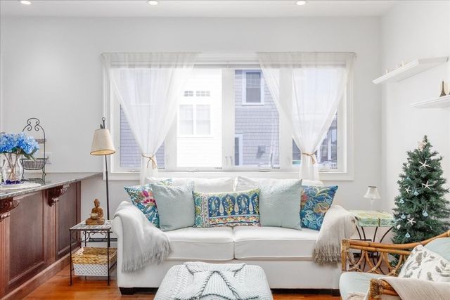 25 Winthrop Shore Drive 1, Winthrop, MA 02152