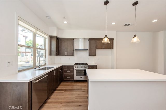 886 Francesca, Walnut, CA 91789