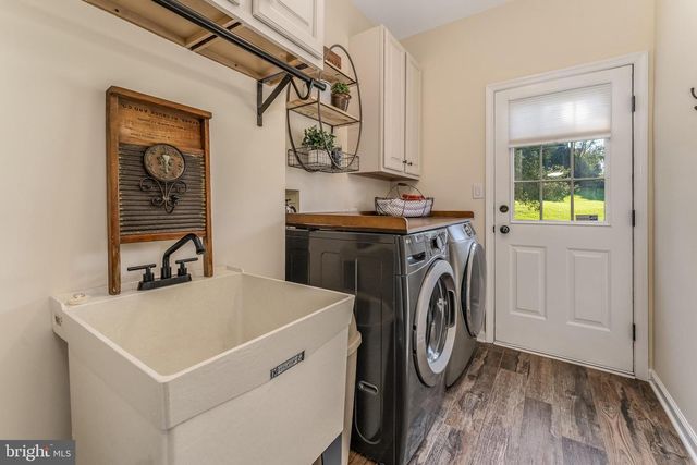 10 PHEASANT DR, Ringoes, NJ 08551