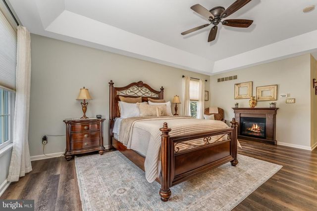 10 PHEASANT DR, Ringoes, NJ 08551