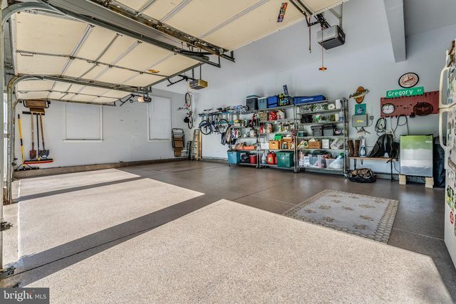 10 PHEASANT DR, Ringoes, NJ 08551