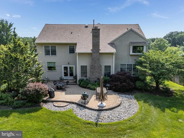 10 PHEASANT DR, Ringoes, NJ 08551