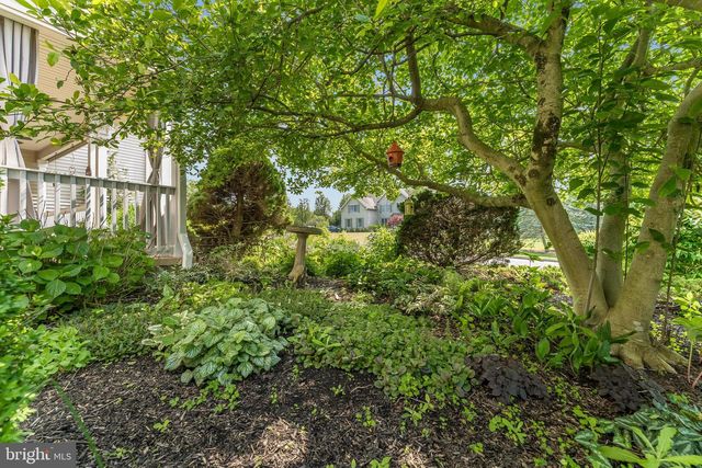 10 PHEASANT DR, Ringoes, NJ 08551